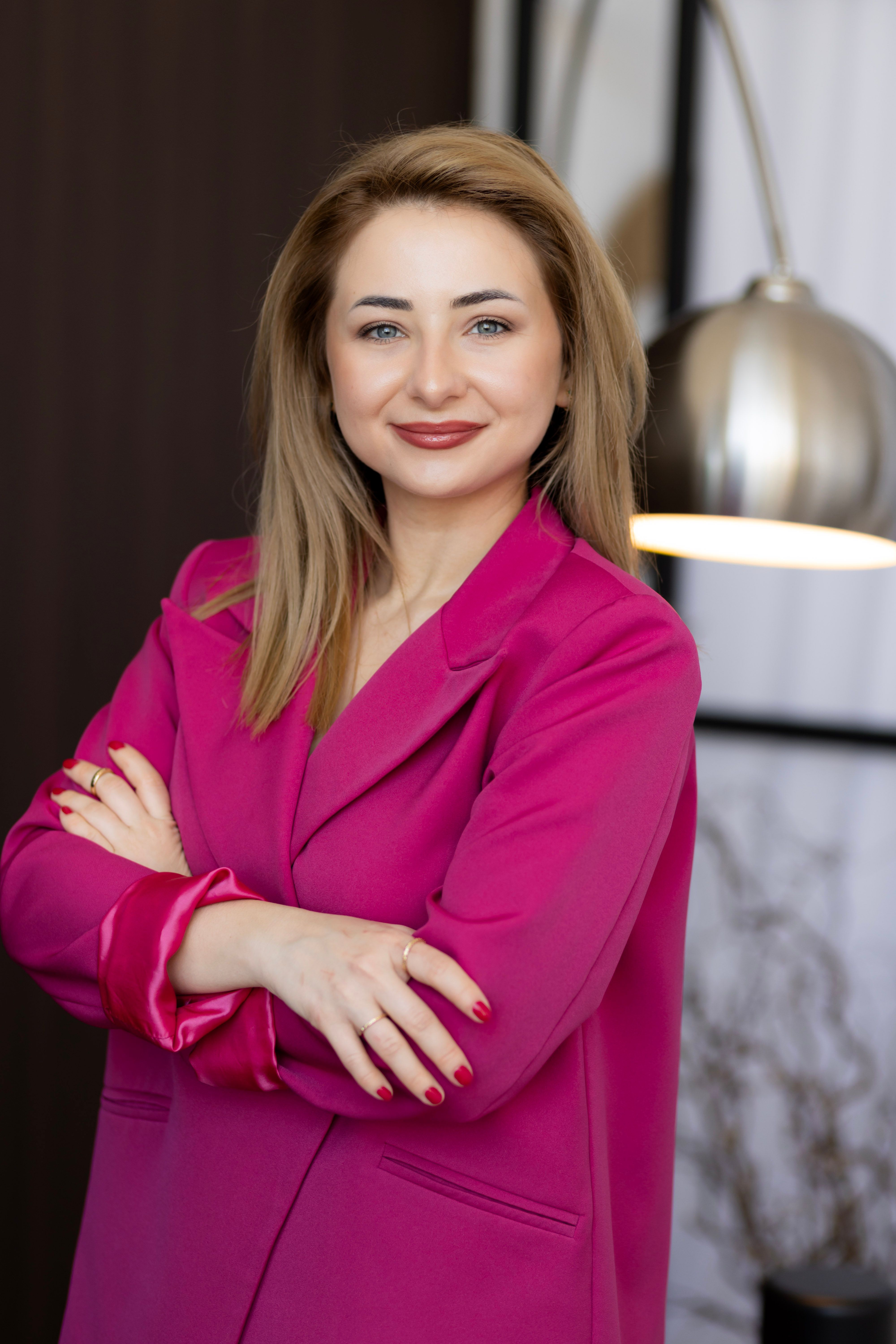 Gabriela-Nicoleta Petrov